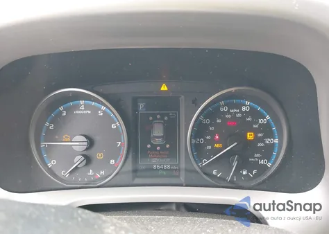 2017 Toyota Rav4 Xle z USA, uszkodzony, nr VIN 2T3RFREV8HW646845